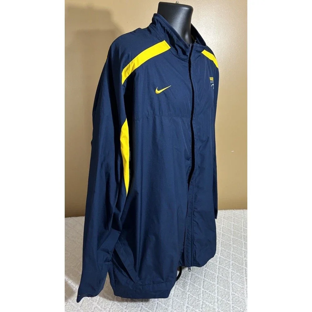 Nike stain back